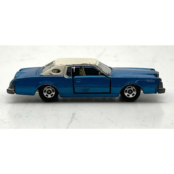 Vintage Tomica 1976 Ford Continental Mark IV Diecast Model Car Vehicle Toy - Picture 5 of 10